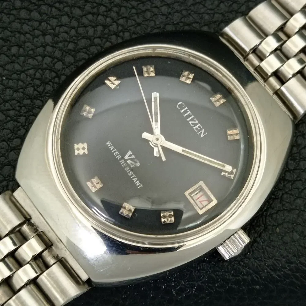 Vintage 1975 Citizen Manual Mens Silver Watch W/daydate & Black accents